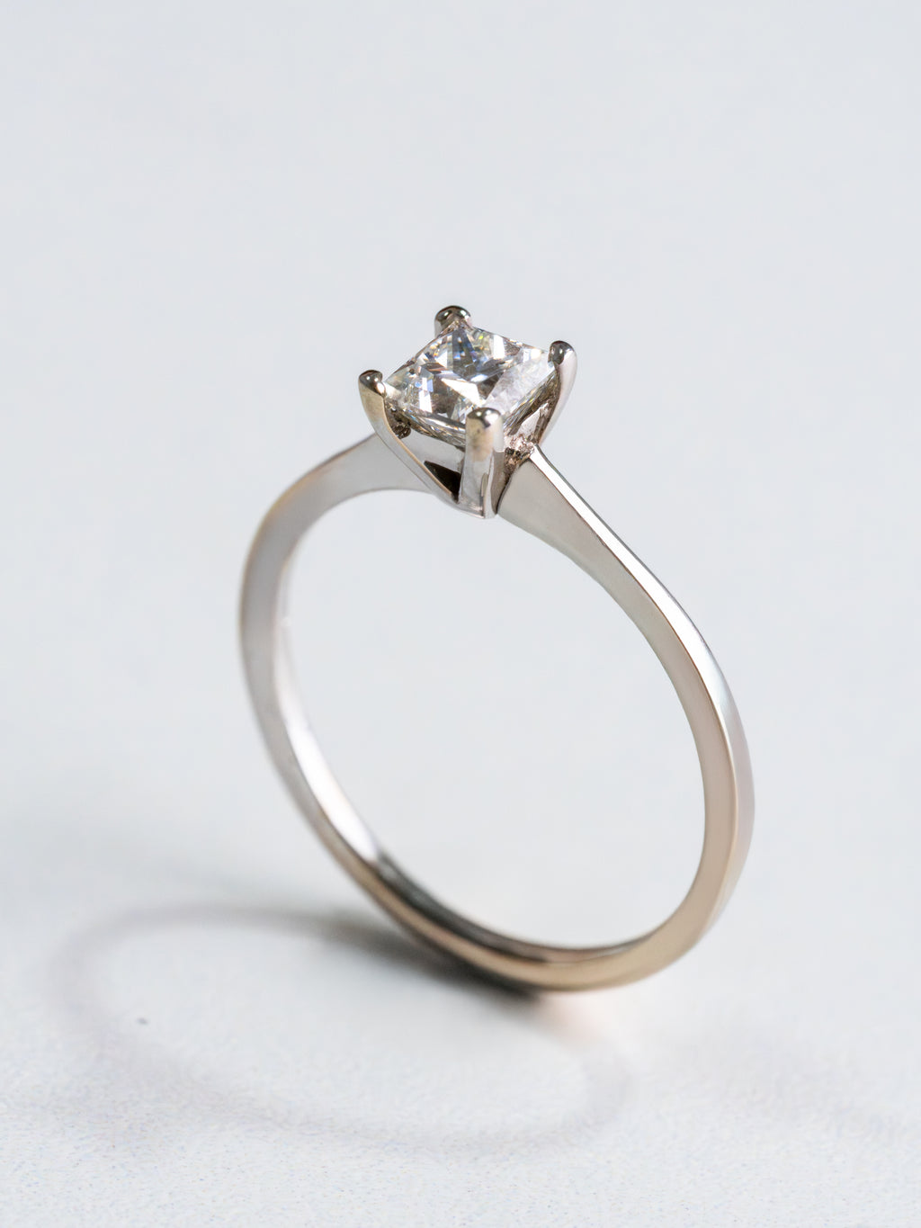 Anillo Solitario Princesa