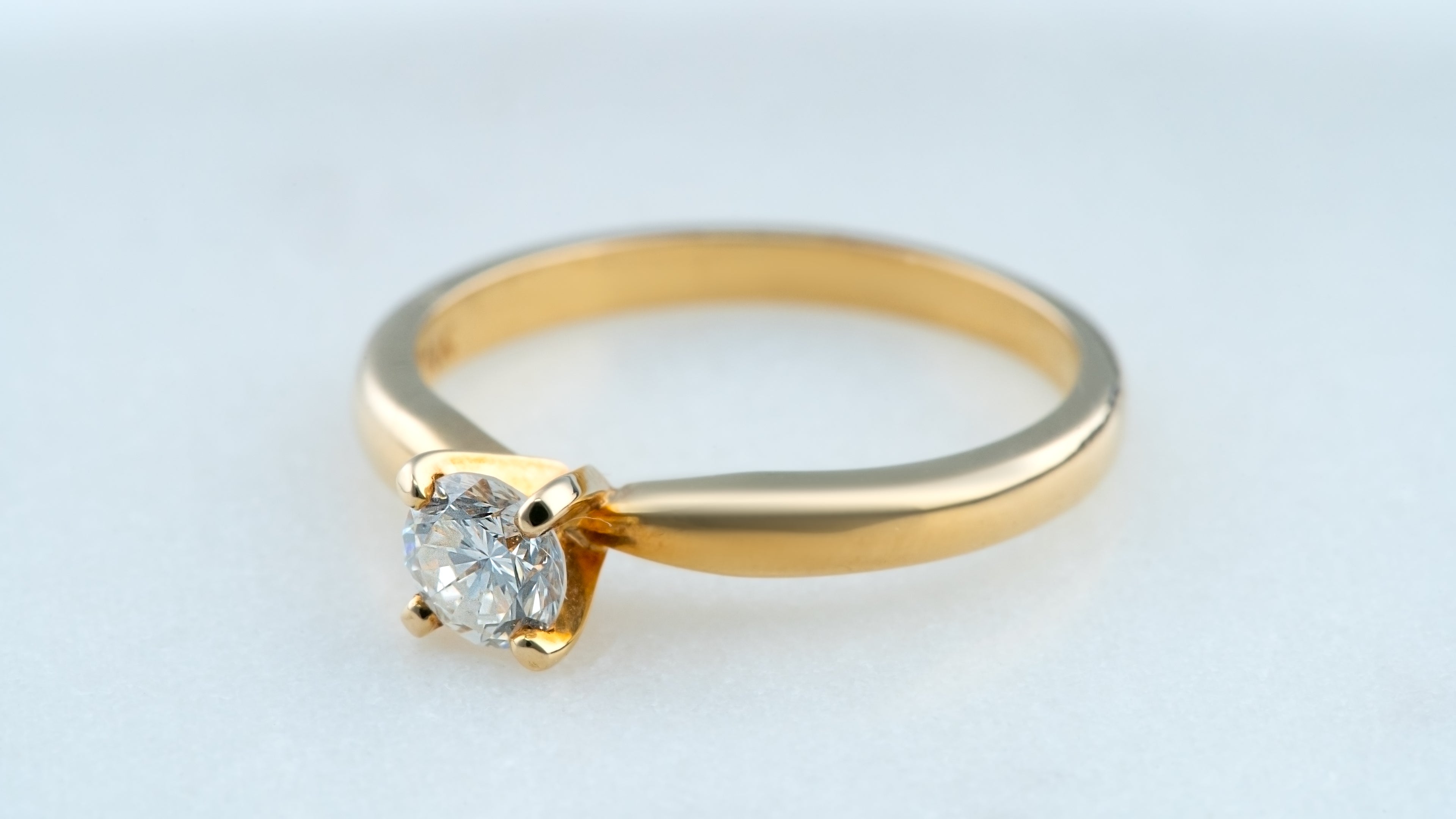 Anillo Compromiso .40cts Oro Amarillo 14k