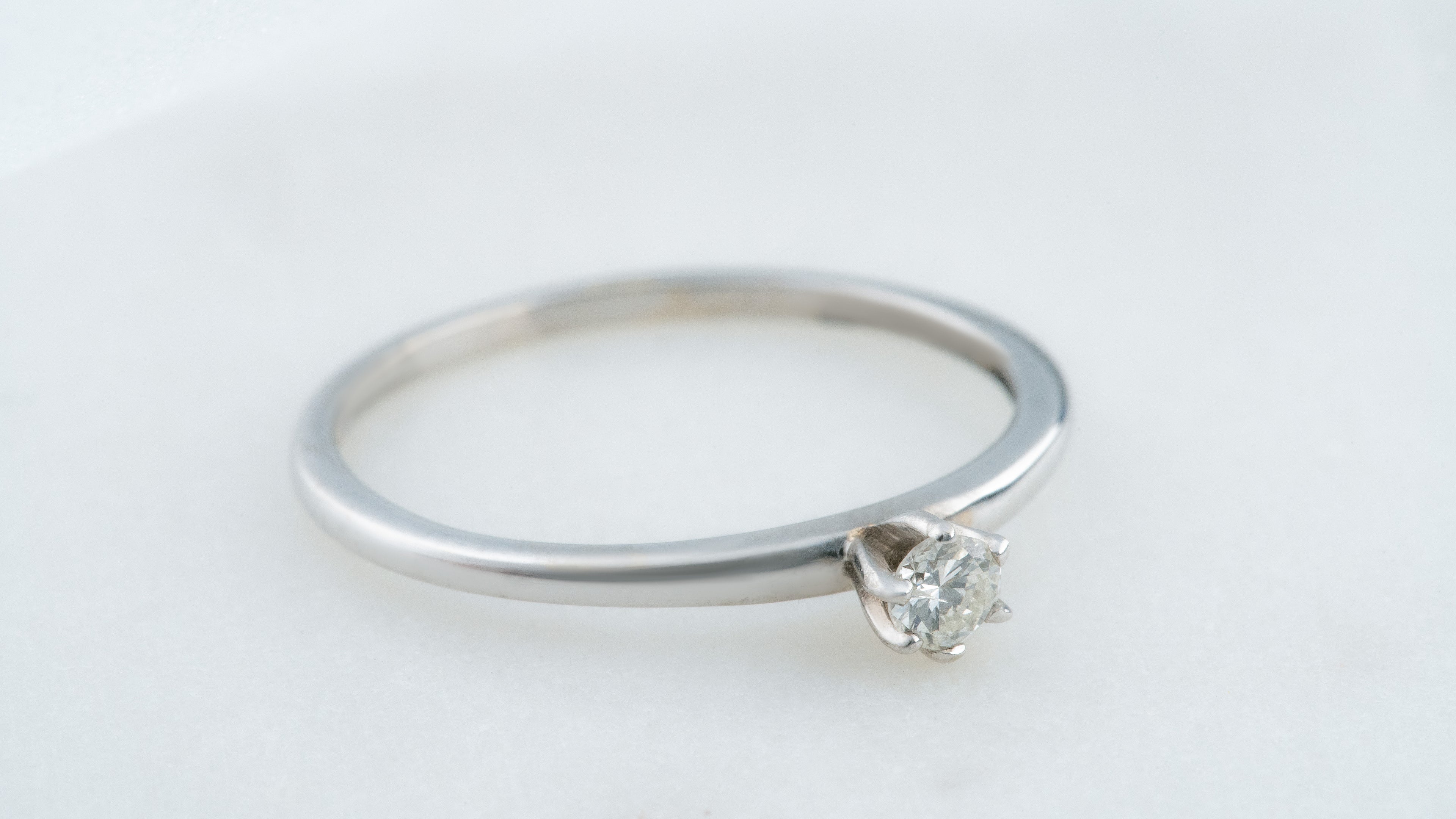 Anillo Compromiso .25cts Oro Blanco 14k