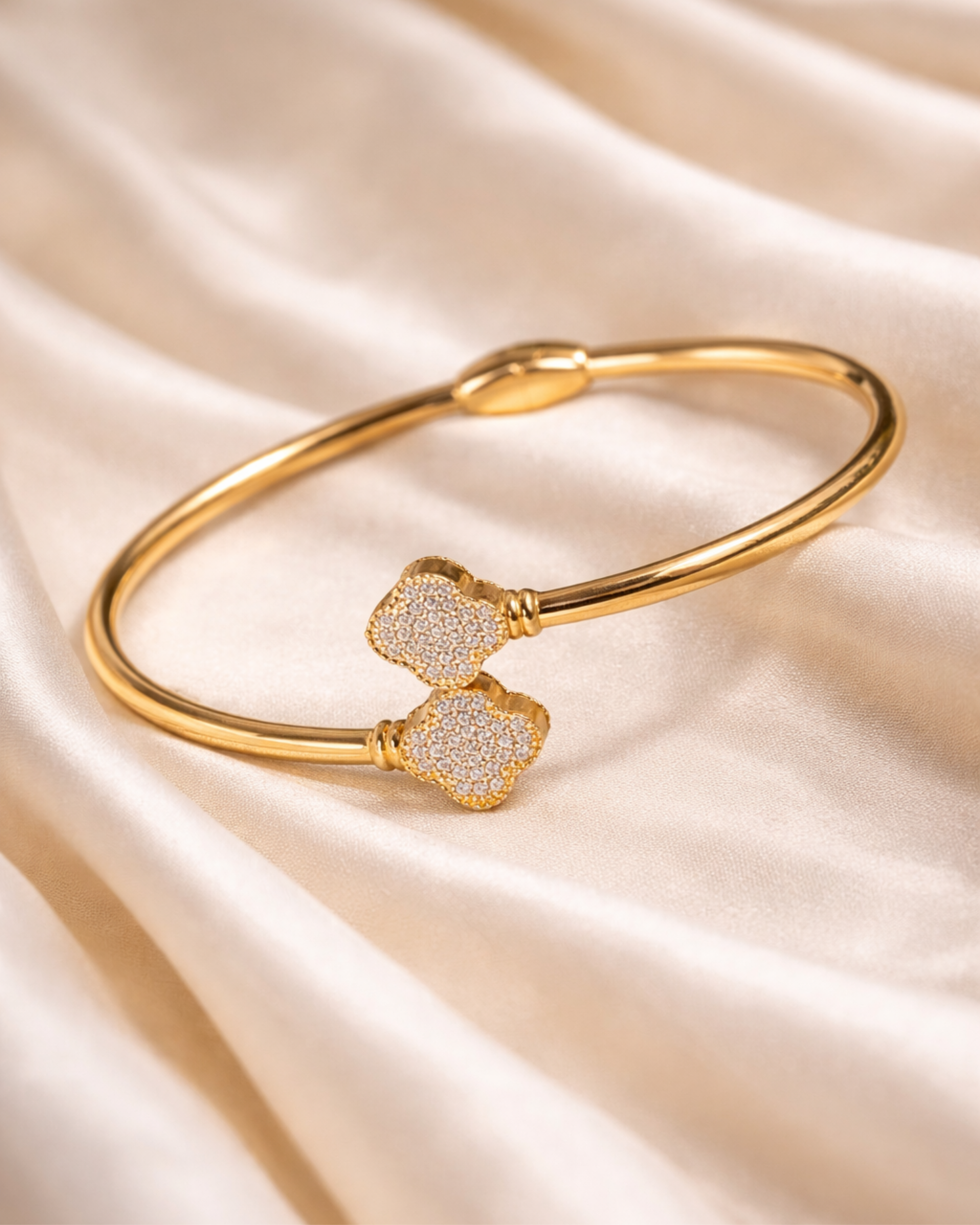 Pulsera Rígida Trébol